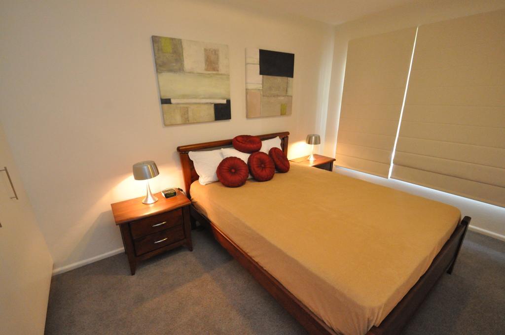 Apartment Neutral Bay Self-contained Modern One-bedroom
